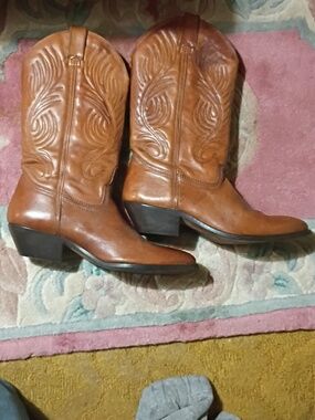 Wild Pair Men's Western Cowboy Boots in Chestnut Brown